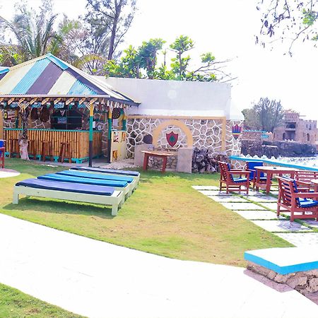 Blue Cave Castles Hotel Negril Exterior photo