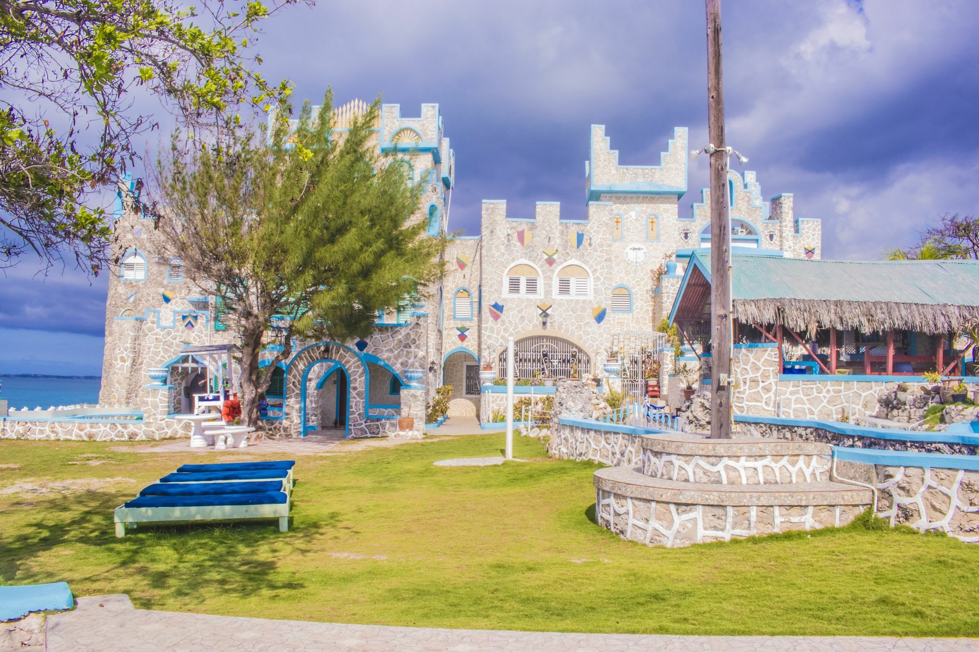 Blue Cave Castles Hotel Negril Exterior photo